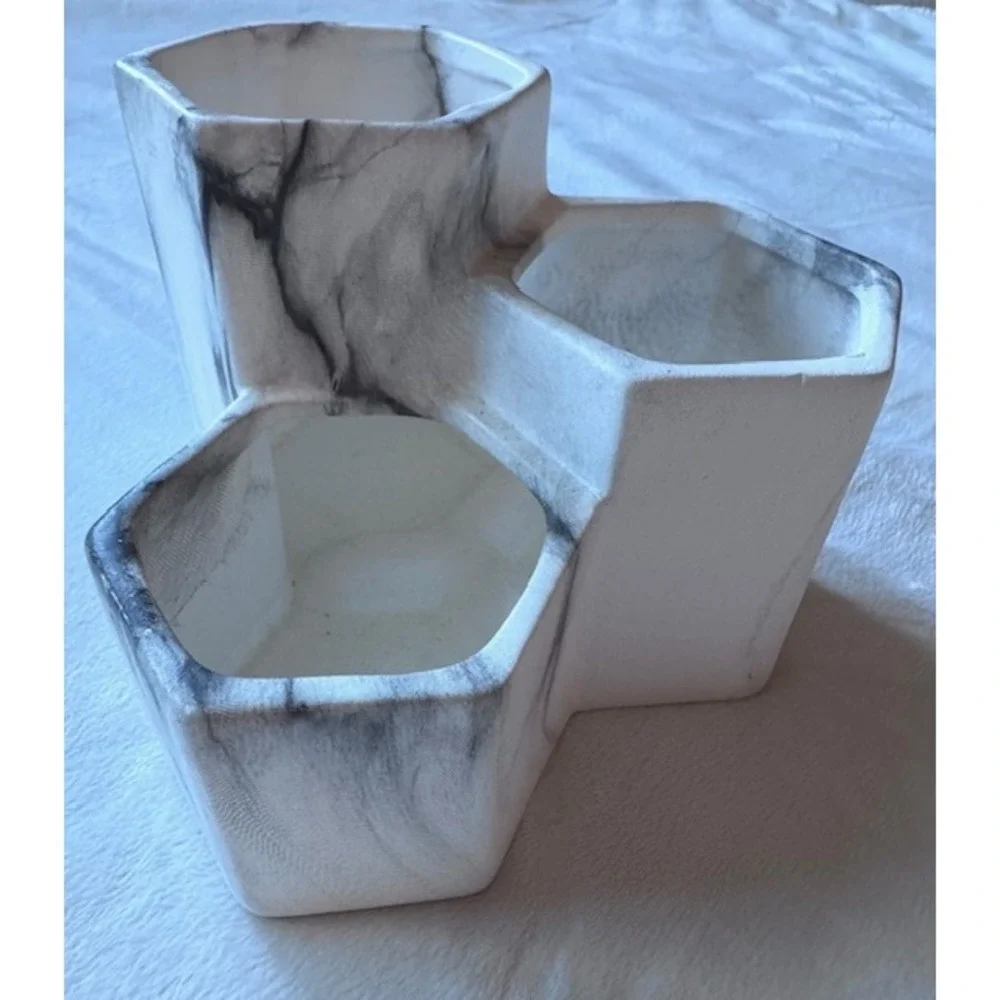 N/A modern marble